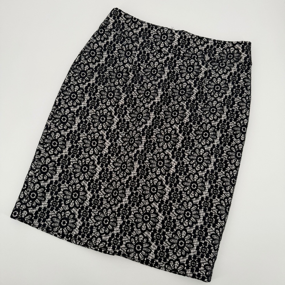 Banana Republic Black White Floral Lace Pencil Skirt Size‎ 2 Office Timeless